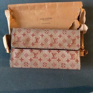 LOUIS VUITTON Cherry Monogram Mini Lin Porte-Tresor International Wallet